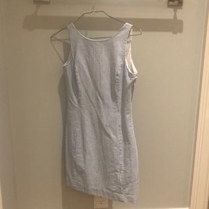 Super cute seersucker sleeveless shift dress